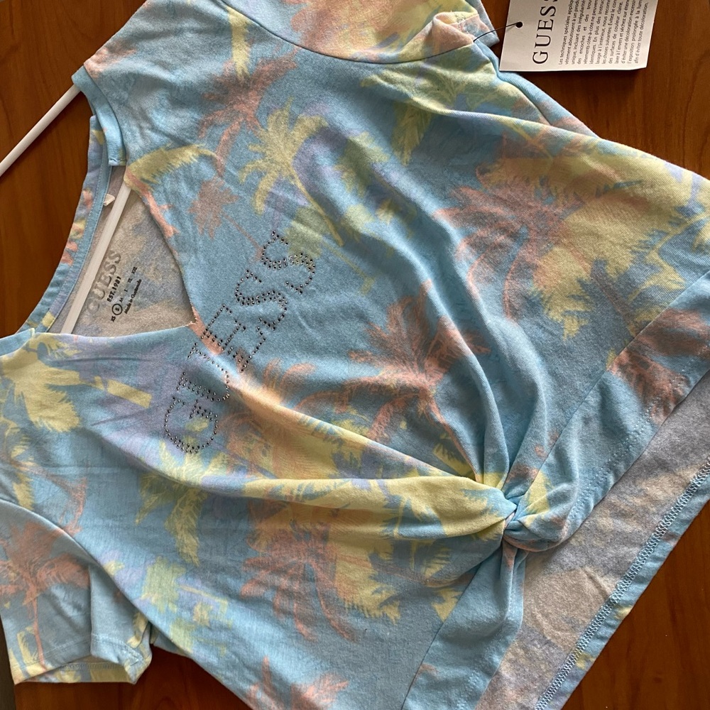 Guess Shirt - Picture 5 of 8